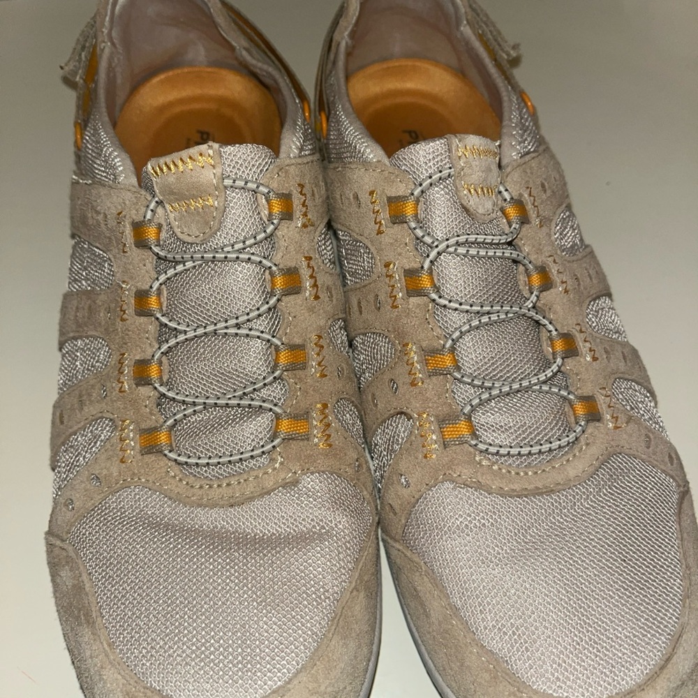 Stylish Bass Propel Tangerine and Tan Sneakers